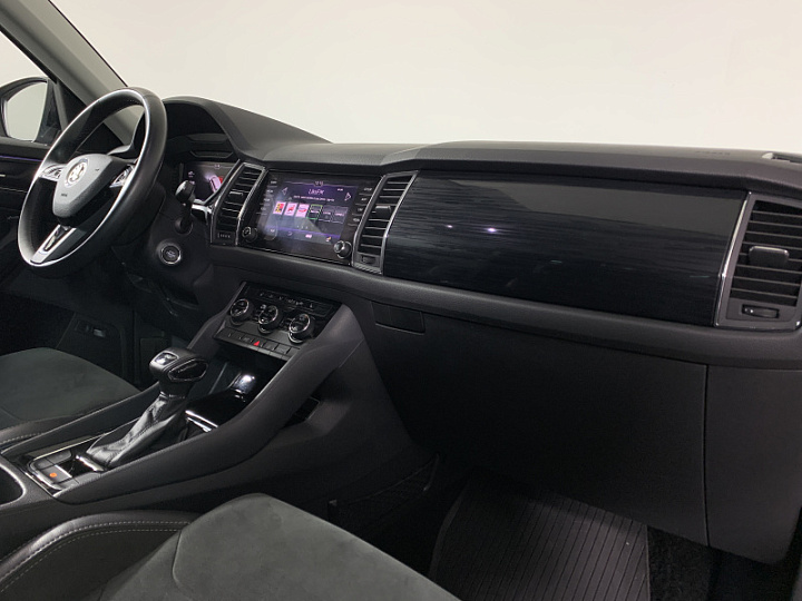 SKODA Kodiaq 2, 2019 года, Автоматическая, ЧЕРНЫЙ