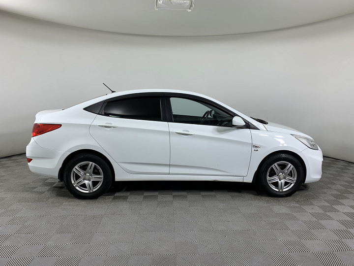 HYUNDAI Solaris 1.6, 2014 года, Автоматическая, БЕЛЫЙ