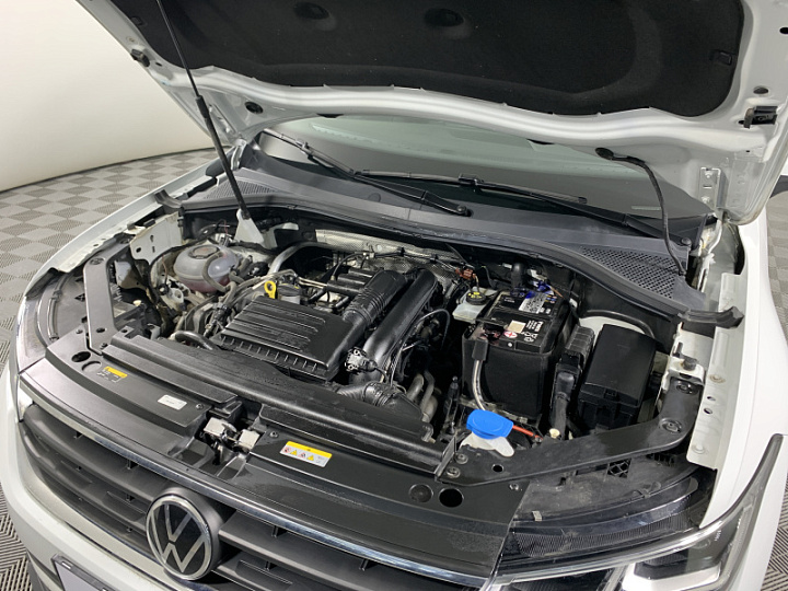 VOLKSWAGEN Tiguan 1.4, 2021 года, Робот, БЕЛЫЙ