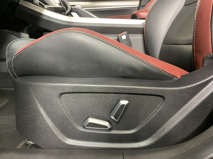 GEELY Coolray 1.5, 2021 года, Автоматическая, ЧЕРНЫЙ