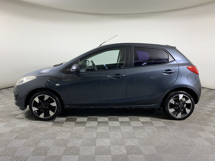 MAZDA 2 1.5, 2011 года, Механика, СЕРЫЙ