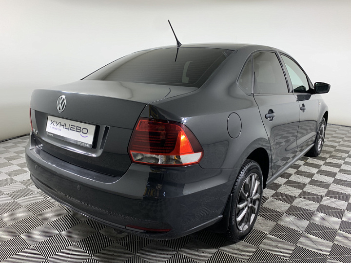 Volkswagen Polo 1.6, 2016 года, Автоматическая, Светло серый