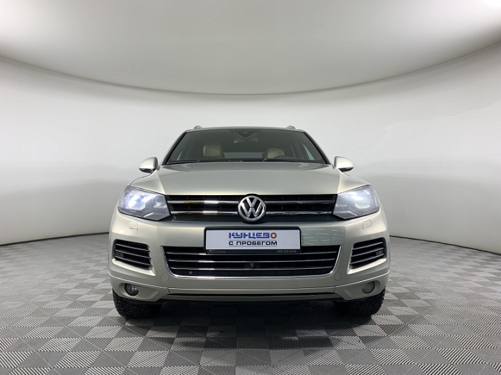 VOLKSWAGEN Touareg 4.1, 2011 года, Автоматическая, Серебристо-желтый