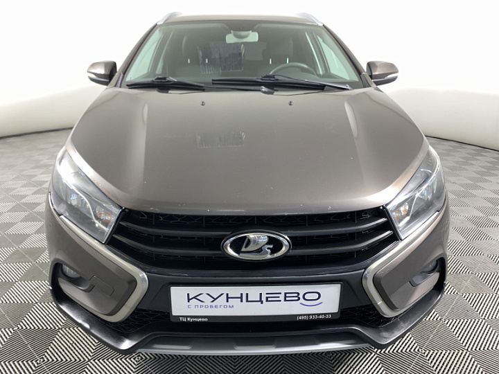 Lada Vesta 1.8, 2017 года, Робот, КОРИЧНЕВЫЙ