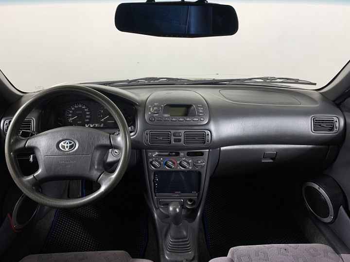 TOYOTA Corolla 1.6, 2000 года, Механика, ЧЕРНЫЙ