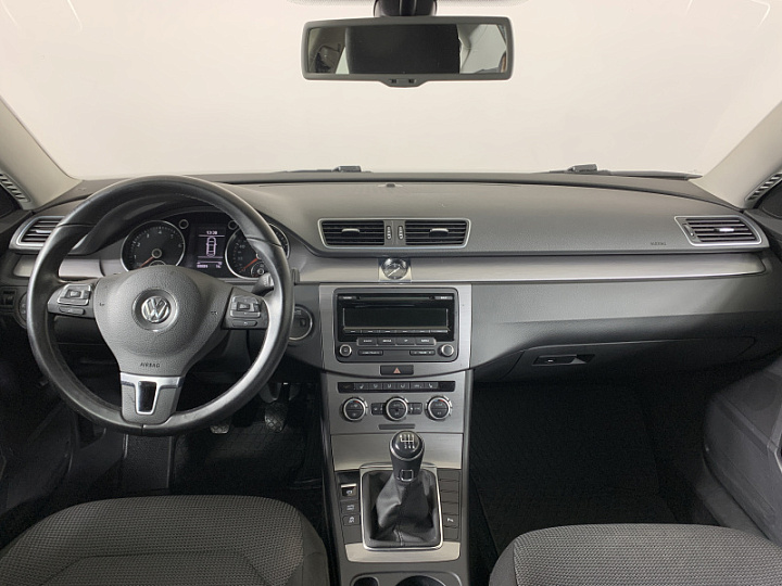 VOLKSWAGEN Passat 1.8, 2014 года, Механика, Серебристый