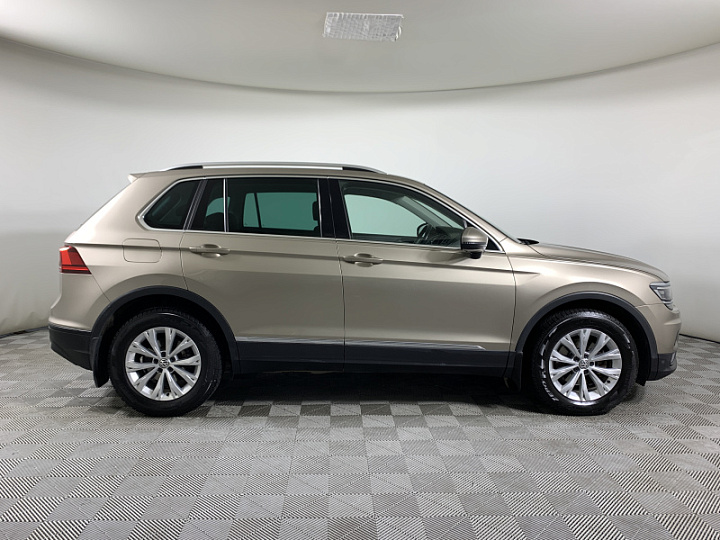 VOLKSWAGEN Tiguan 1.4, 2017 года, Робот, БЕЖЕВЫЙ