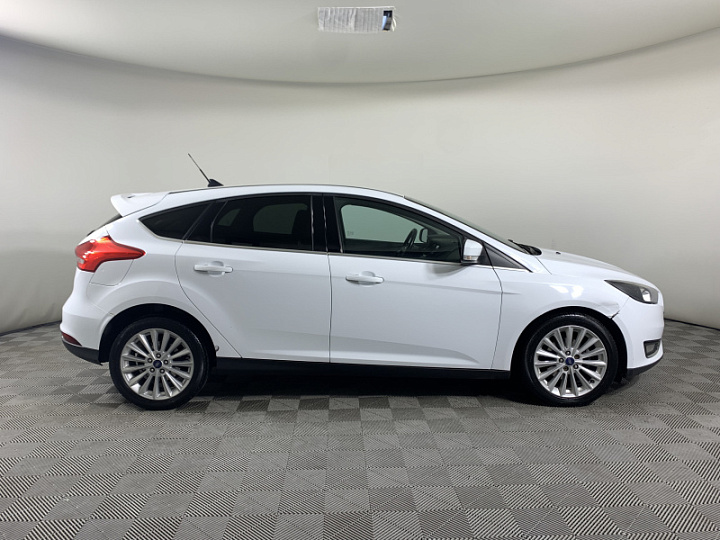 Ford Focus 1.5, 2018 года, Автоматическая, Белый