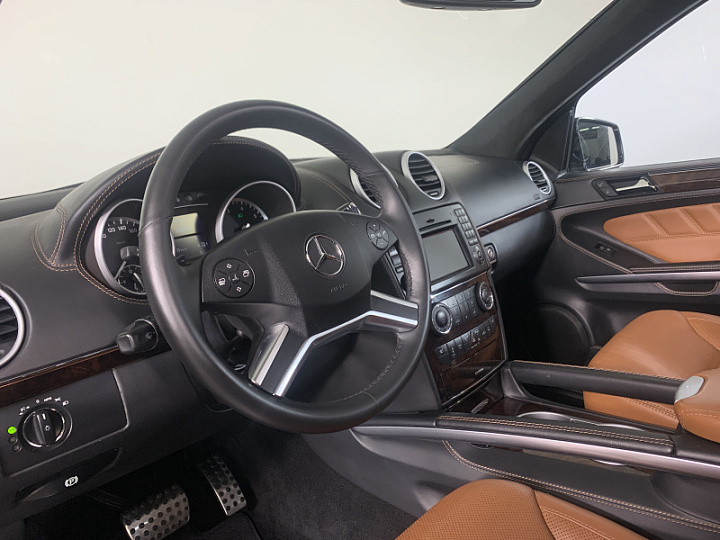 MERCEDES-BENZ M-Класс 3.5, 2010 года, Автоматическая, ЧЕРНЫЙ