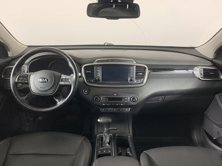 KIA Sorento 2.2, 2018 года, Автоматическая, ЧЕРНЫЙ