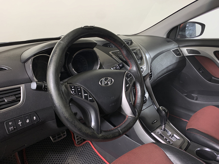 HYUNDAI Elantra 1.8, 2013 года, Автоматическая, КРАСНЫЙ