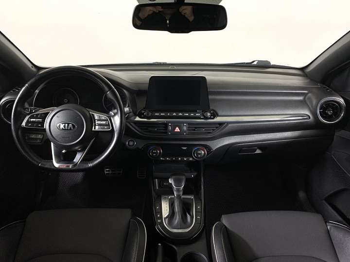KIA Cerato 2, 2020 года, Автоматическая, ЧЕРНЫЙ