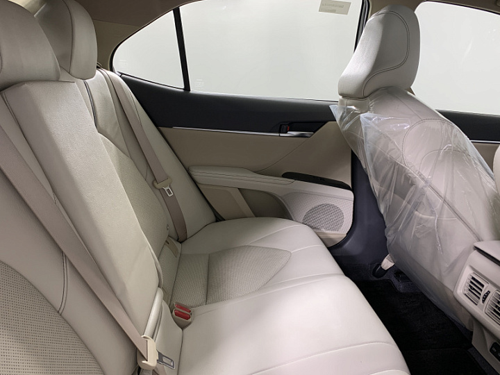 TOYOTA Camry 3.5, 2022 года, Автоматическая, БЕЛЫЙ