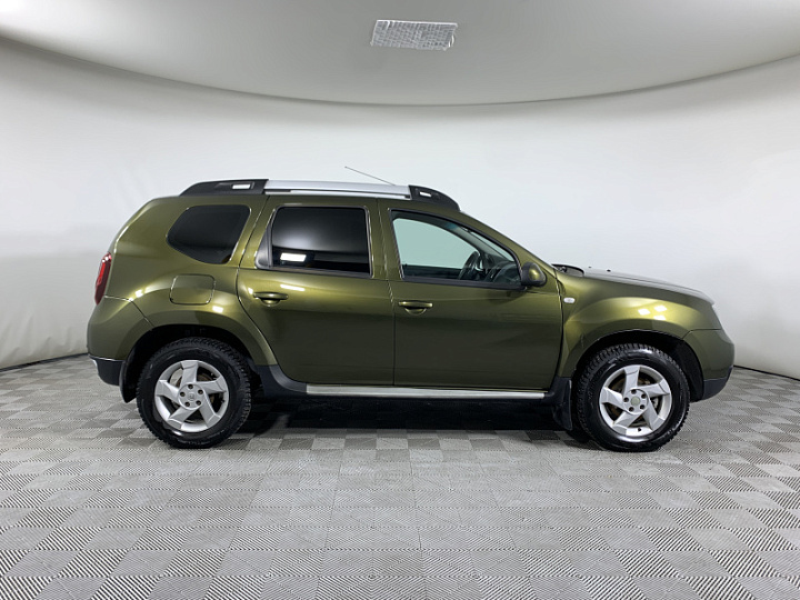 RENAULT Duster 1.5, 2017 года, Механика, ЗЕЛЕНЫЙ