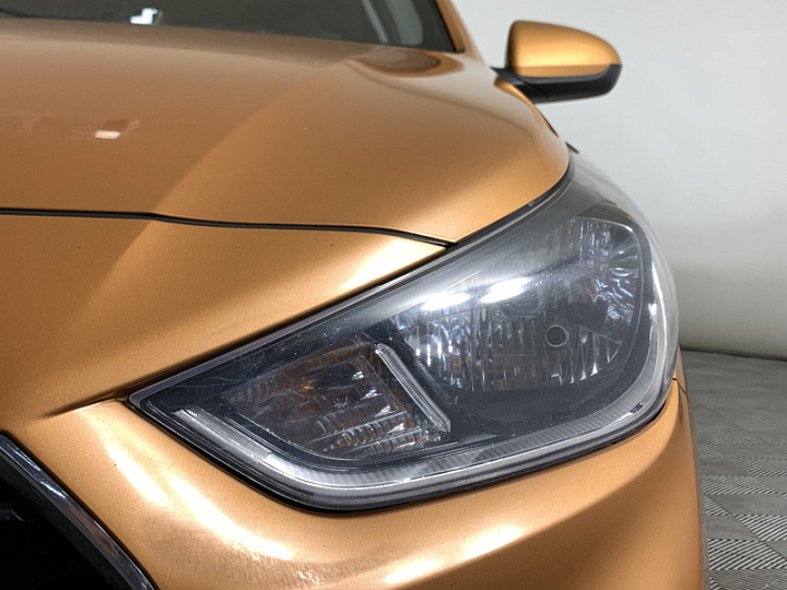 Hyundai Solaris 1.6, 2018 года, Автоматическая, Оранжевый