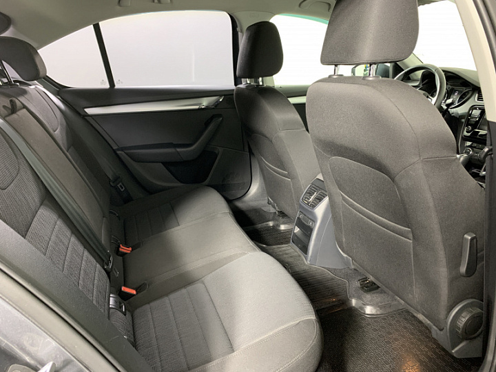 SKODA Octavia 1.4, 2016 года, Робот, ТЕМНО-СЕРЫЙ