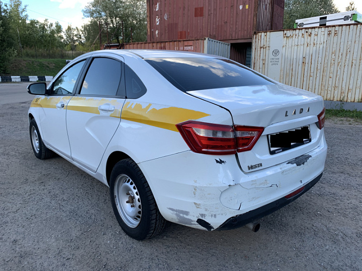 LADA (ВАЗ) Vesta 1.6, 2019 года, Механика, Белый