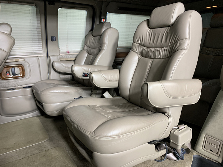 CHEVROLET Express 5.4, 2006 года, Автоматическая, ТЕМНО-СИНИЙ