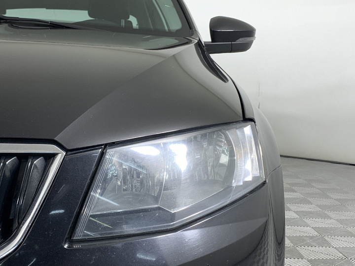 SKODA Octavia 1.8, 2017 года, Робот, ЧЕРНЫЙ
