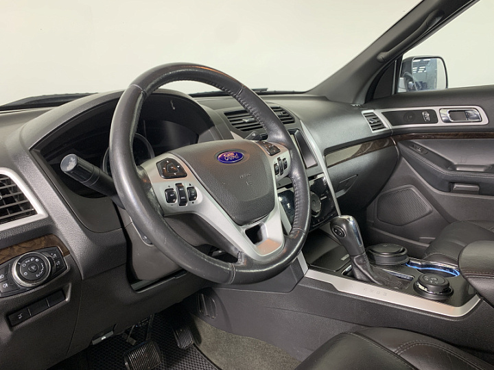 FORD Explorer 3.5, 2015 года, Автоматическая, ЧЕРНЫЙ