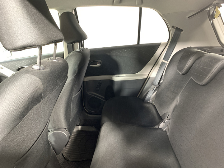 TOYOTA Yaris 1.3, 2008 года, Робот, БЕЛЫЙ