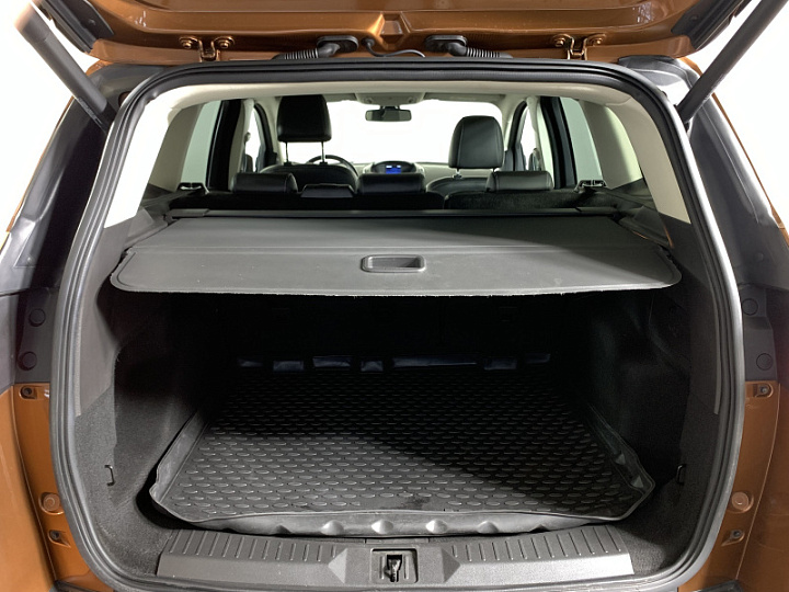 Ford Kuga 1.6, 2015 года, Робот, оранжевый