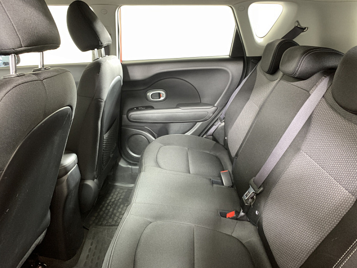 KIA Soul 1.6, 2017 года, Автоматическая, КРАСНЫЙ