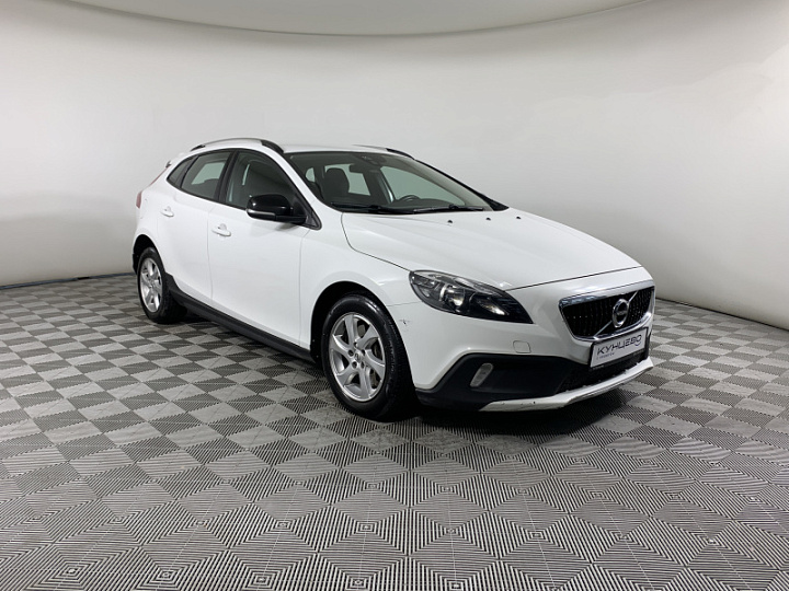 VOLVO V40 Cross Country 1.5, 2017 года, Автоматическая, БЕЛЫЙ