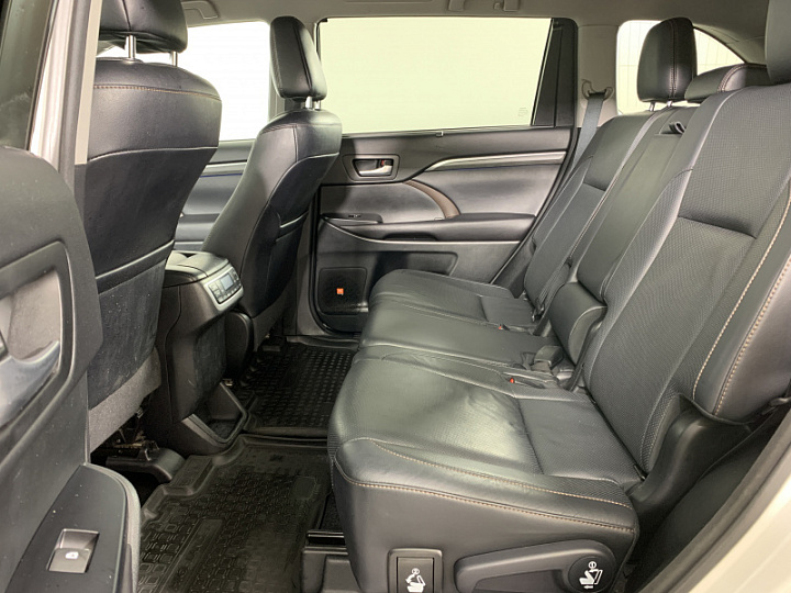 TOYOTA Highlander 3.5, 2016 года, Автоматическая, БЕЛЫЙ