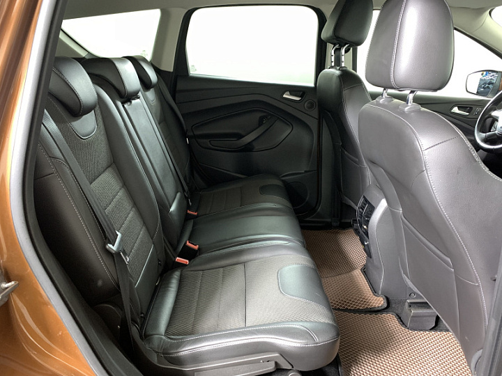 Ford Kuga 1.6, 2015 года, Робот, оранжевый