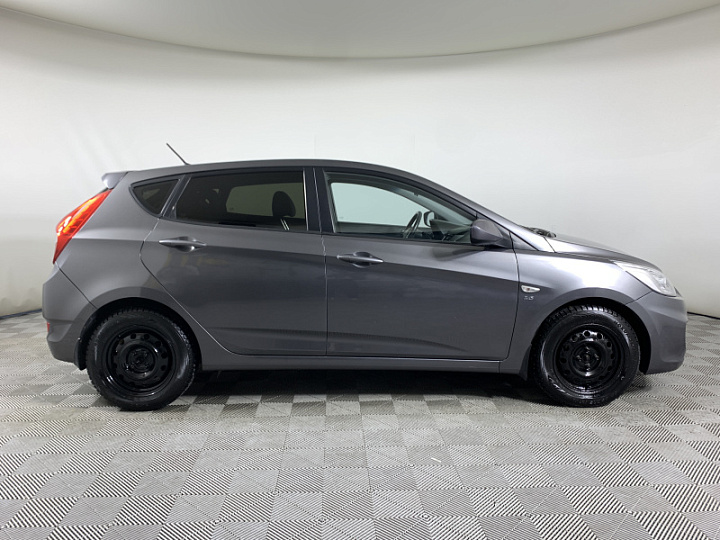 HYUNDAI Solaris 1.6, 2014 года, Автоматическая, Черно-Серый