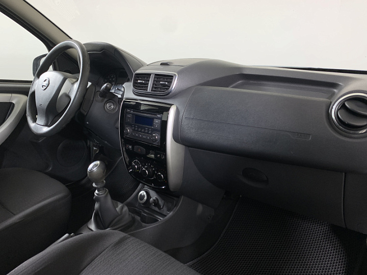 NISSAN Terrano 1.6, 2014 года, Механика, БЕЛЫЙ