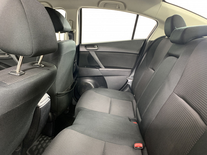 MAZDA 3 1.6, 2012 года, Механика, КОРИЧНЕВЫЙ