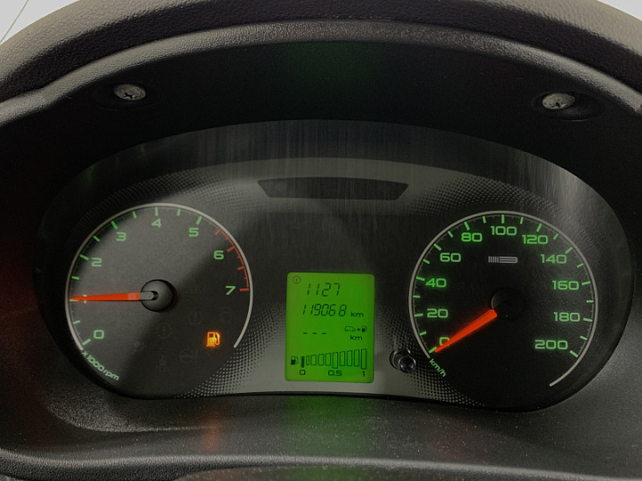 Lada Granta 1.6, 2017 года, Механика, БЕЛЫЙ