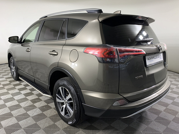 TOYOTA RAV4 2, 2016 года, Механика, Бронзовый