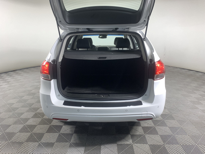 Chevrolet Cruze 1.8, 2013 года, Автоматическая, Белый
