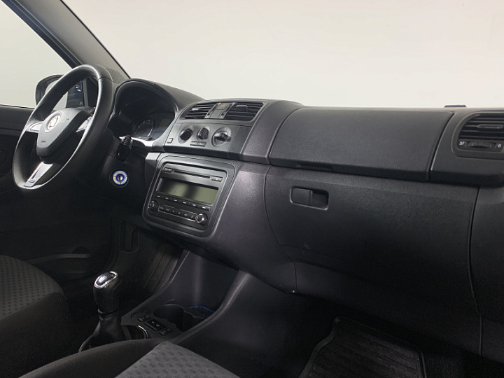 SKODA Fabia 1.2, 2014 года, Механика, ТЕМНО-СИНИЙ