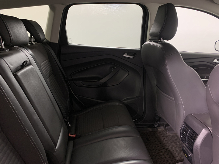 FORD Kuga 2.5, 2017 года, Автоматическая, БЕЛЫЙ