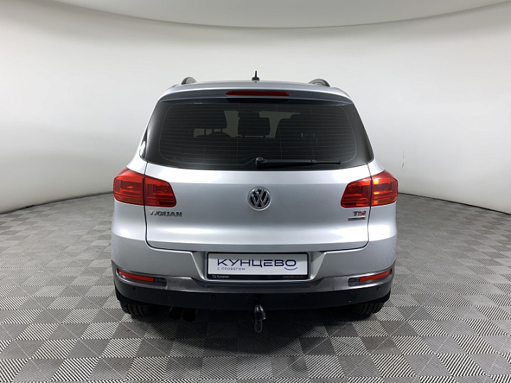 VOLKSWAGEN Tiguan 1.4, 2012 года, Механика, Серебристый