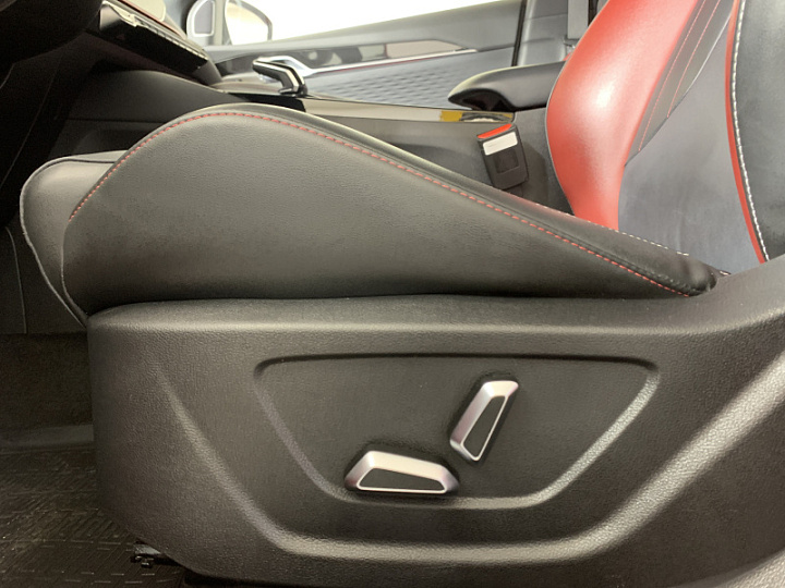 GEELY Coolray 1.5, 2023 года, Робот, КРАСНЫЙ