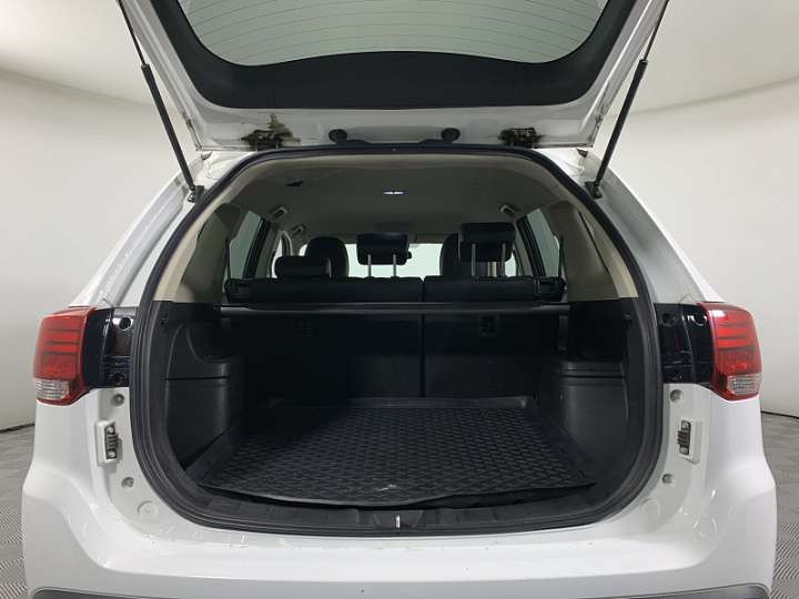 MITSUBISHI Outlander 2.4, 2016 года, Вариатор, БЕЛЫЙ