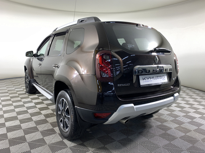 RENAULT Duster 1.5, 2018 года, Механика, Темно-Коричневый