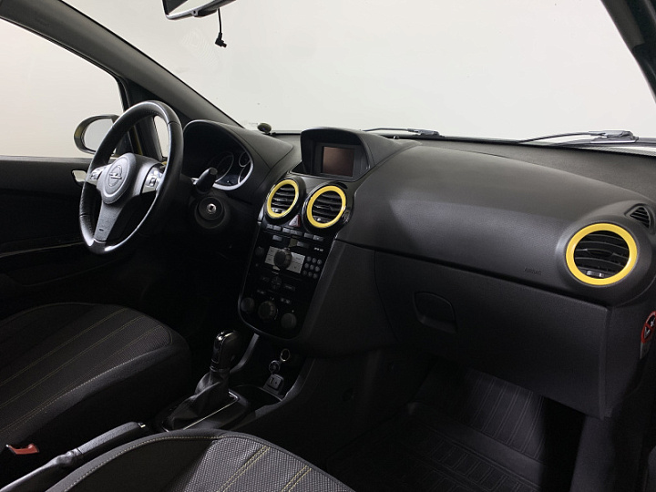 Opel Corsa 1.4, 2013 года, Автоматическая, желтый