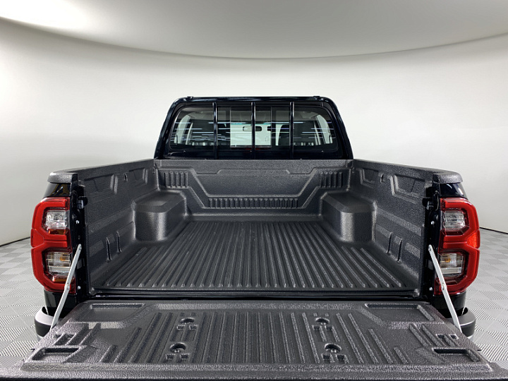 TOYOTA Hilux 2.7, 2022 года, Автоматическая, ЧЕРНЫЙ