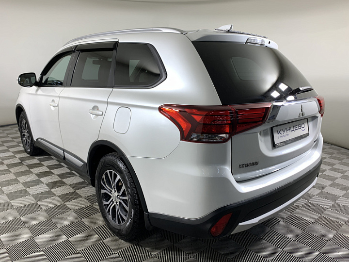 Mitsubishi Outlander 2, 2018 года, Вариатор, БЕЛЫЙ
