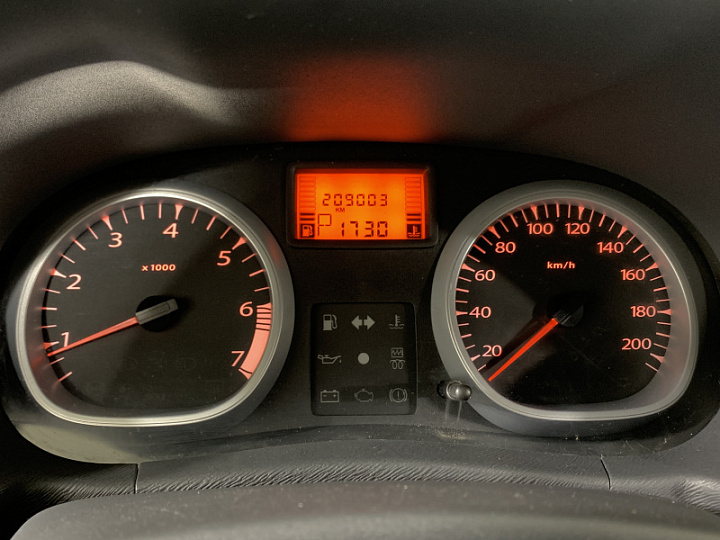 RENAULT Duster 2, 2013 года, Автоматическая, Серебристо-желтый