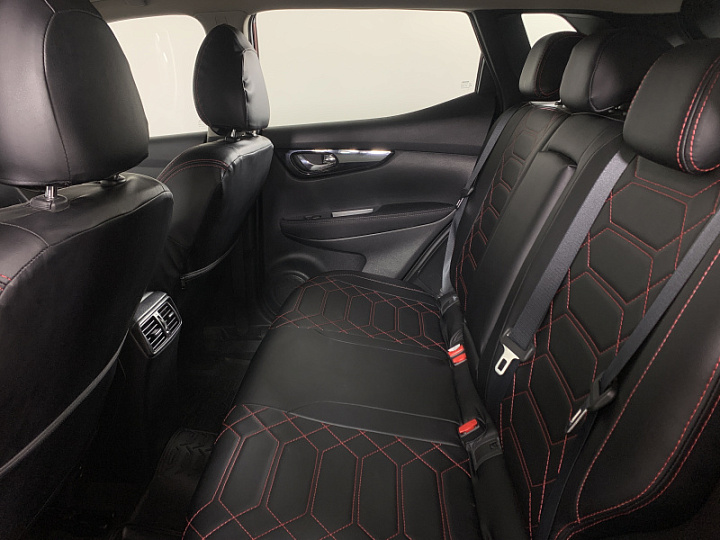 NISSAN Qashqai 1.2, 2016 года, Вариатор, КРАСНЫЙ