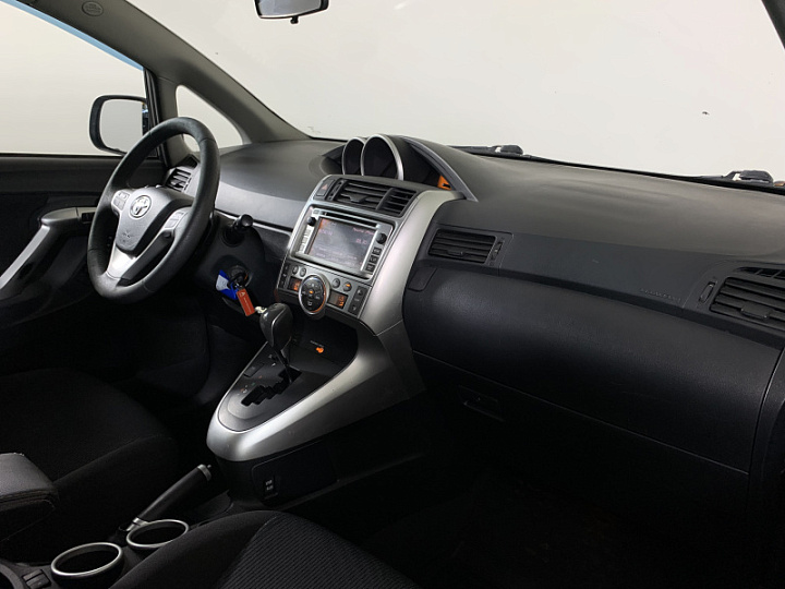 Toyota Verso 1.8, 2012 года, Вариатор, Серый