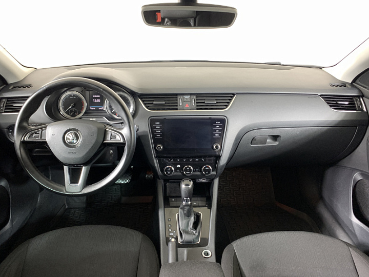 SKODA Octavia 1.4, 2018 года, Автоматическая, КОРИЧНЕВЫЙ