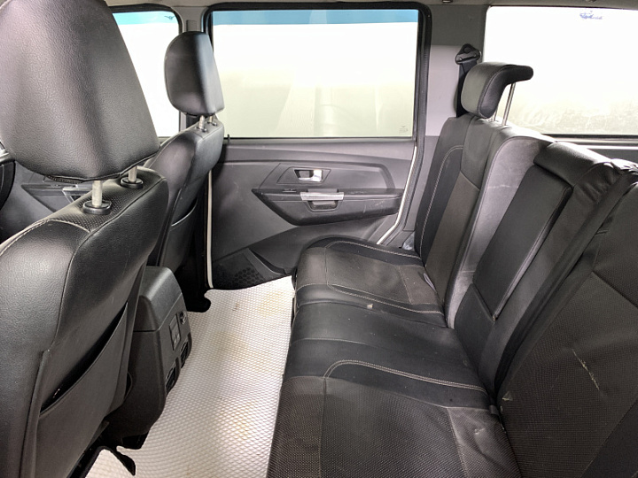 УАЗ Patriot 2.7, 2016 года, Механика, БЕЛЫЙ